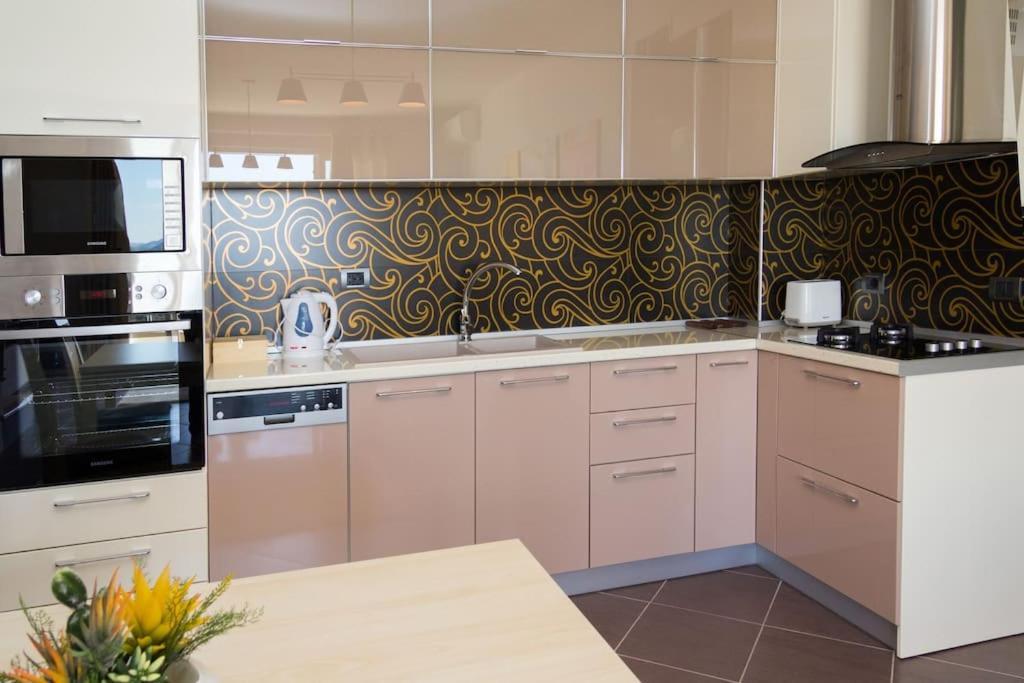 Exclusive Apartment Tiranë Ngoại thất bức ảnh